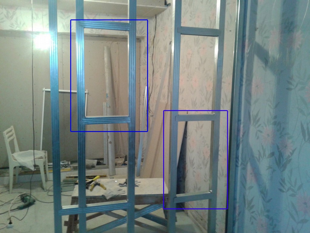 Места для вставки стекол в гипсокартонные перегородки
